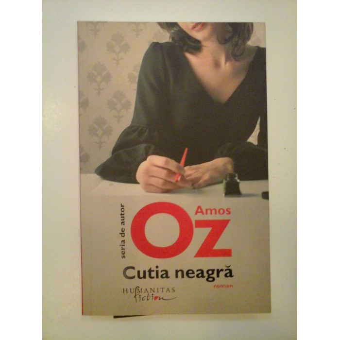 CUTIA  NEAGRA  - Amos  OZ  -